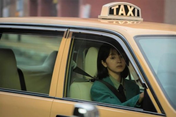 鼎盛配资 花1400拼车7个人，打工人不敢再坐顺风车